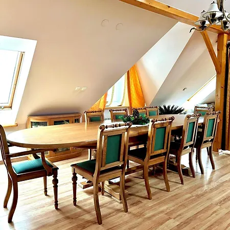 Apartpodhale *