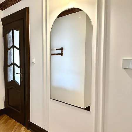 Apartpodhale *